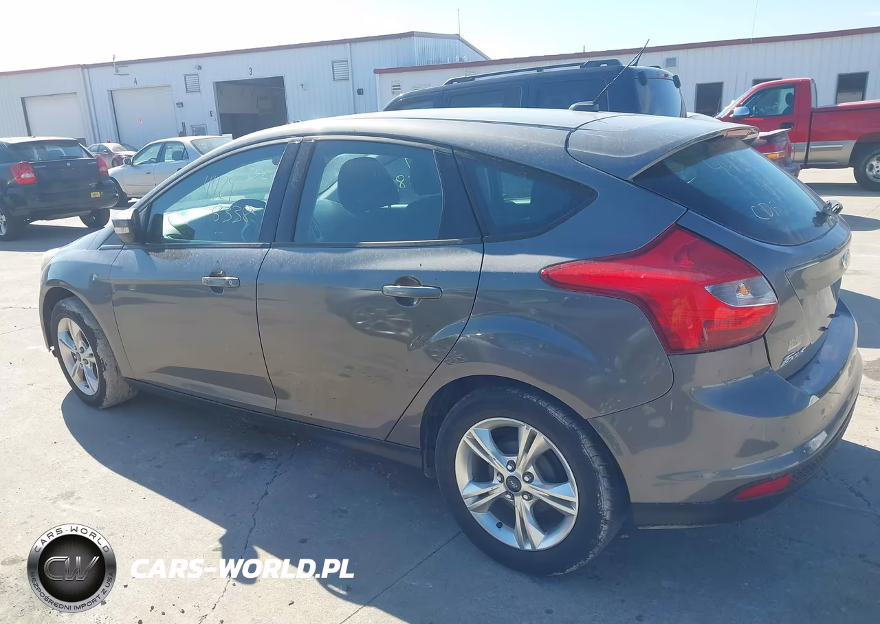 2013 Ford Focus Se VIN:1FADP3K22DL344582 - 3