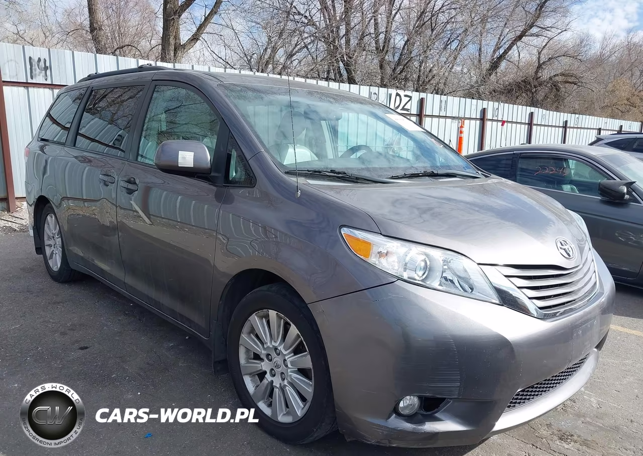 2012 Toyota Sienna Xle 7 Passenger – zdjęcie 1 z 16