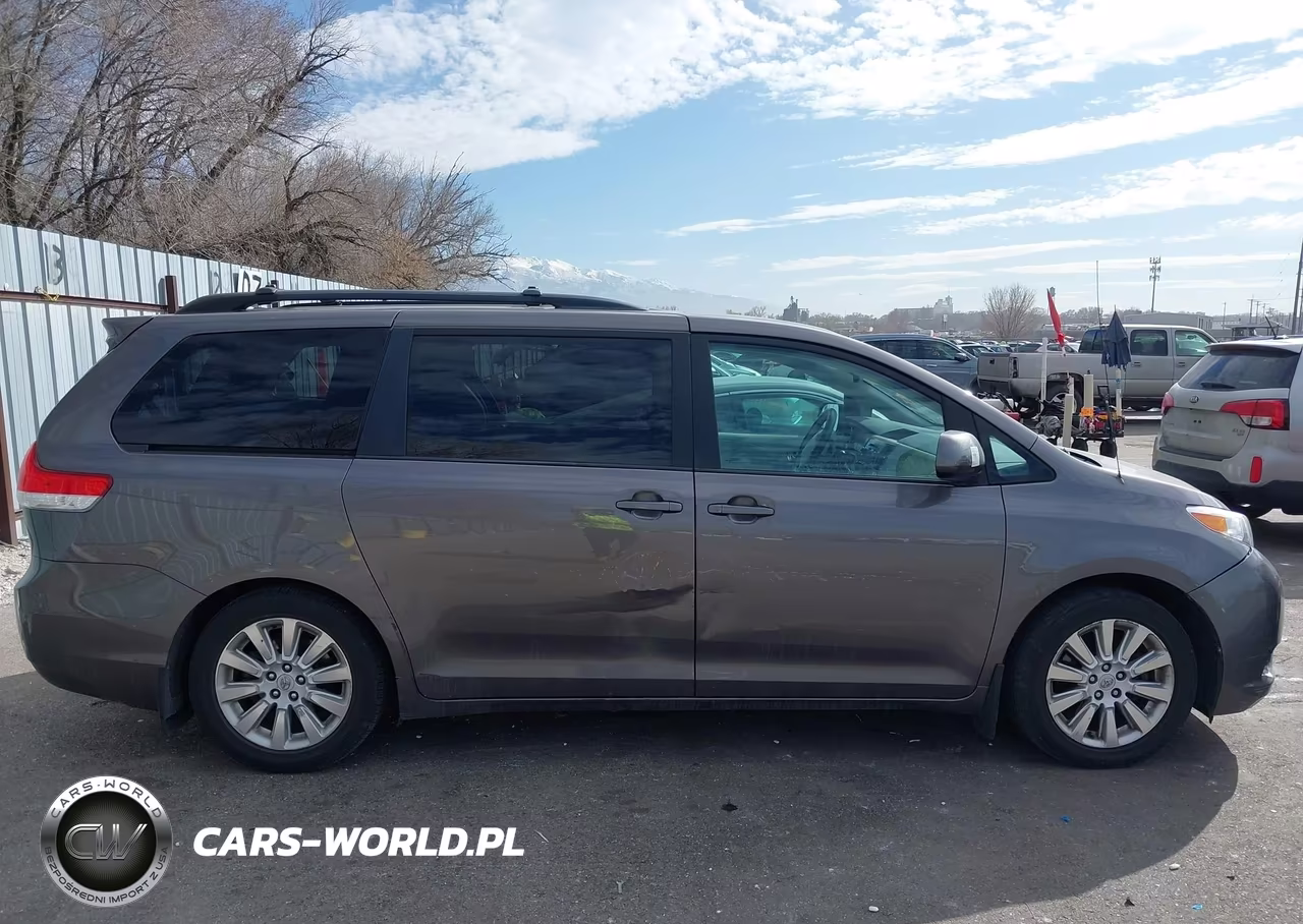2012 Toyota Sienna Xle 7 Passenger VIN:5TDDK3DC1CS031857 - 13