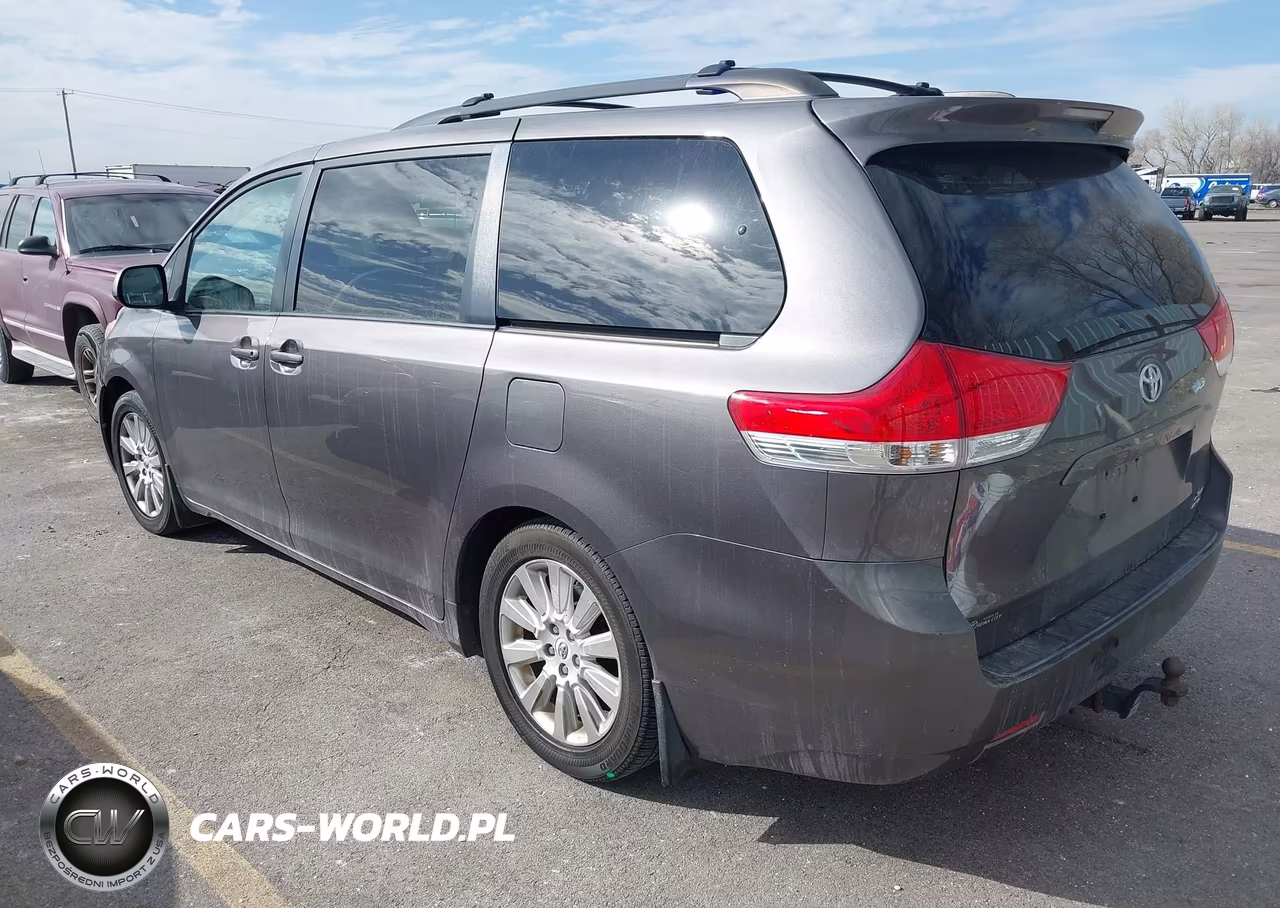 2012 Toyota Sienna Xle 7 Passenger VIN:5TDDK3DC1CS031857 - 3