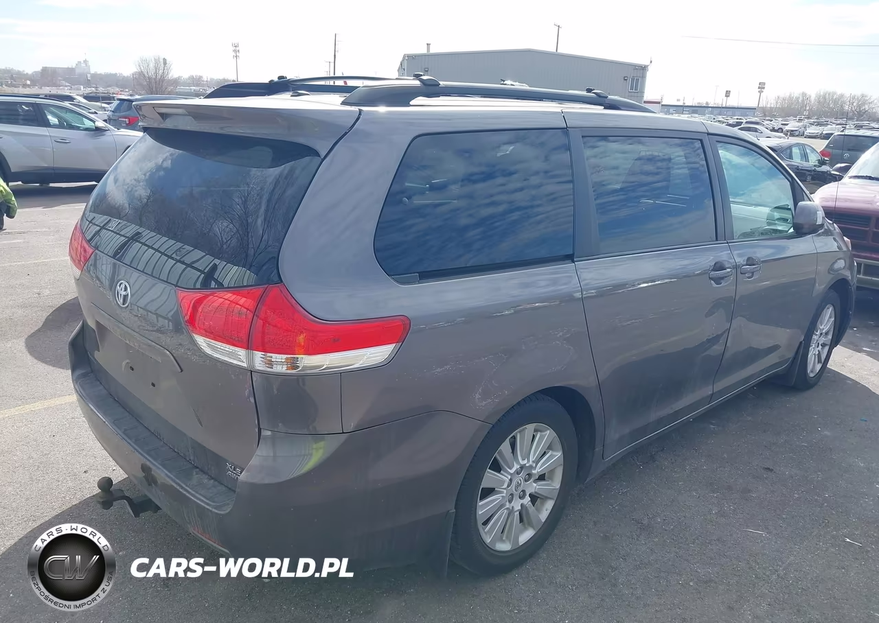 2012 Toyota Sienna Xle 7 Passenger VIN:5TDDK3DC1CS031857 - 4