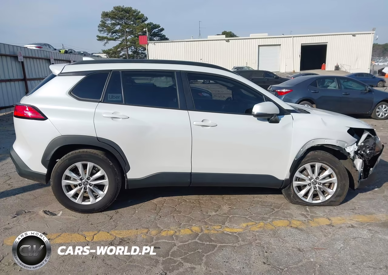 2022 Toyota Corolla Cross Le VIN:7MUCAAAGXNV032587 - 12