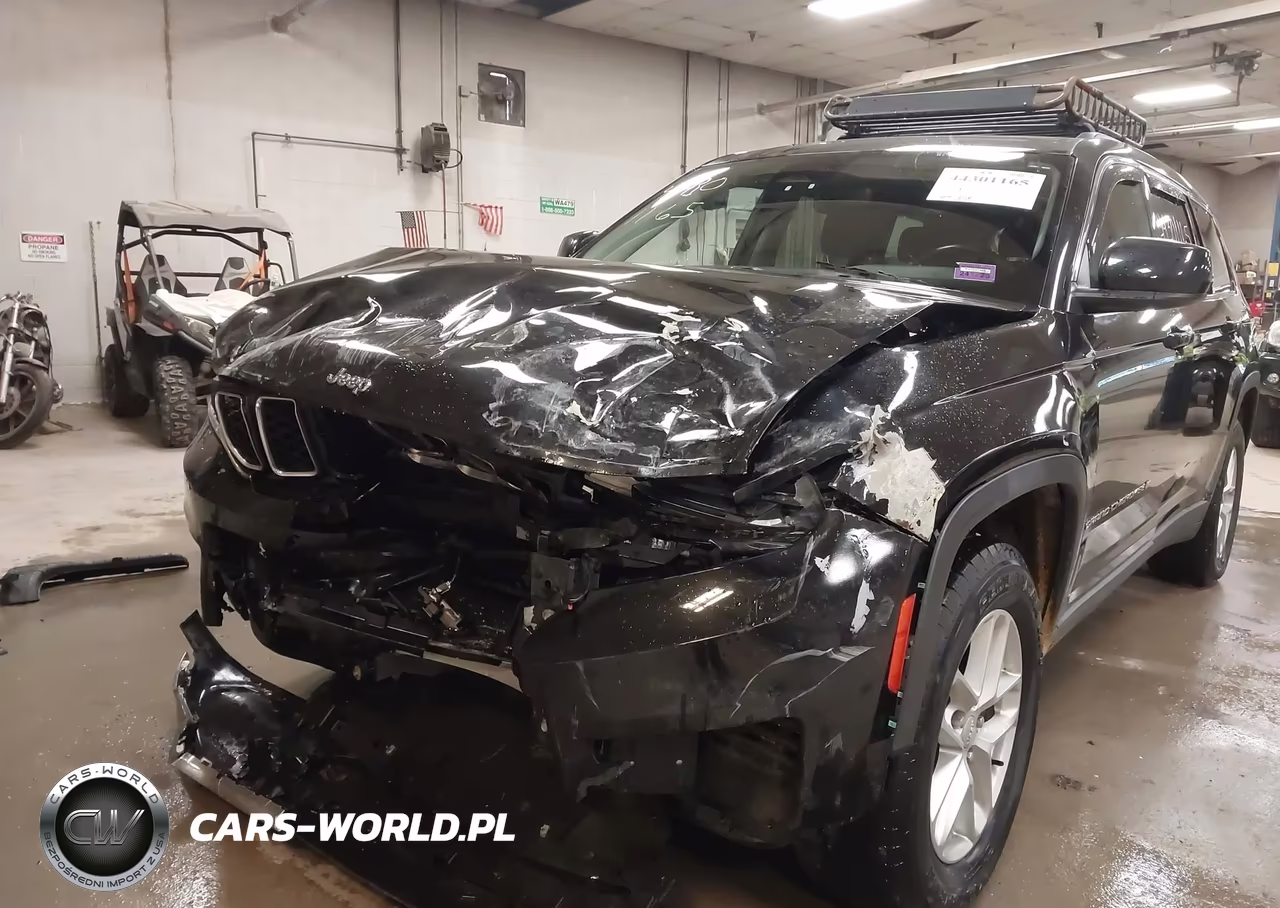 2021 Jeep Grand Cherokee L Laredo 4X4 VIN:1C4RJKAG0M8201061 - 17