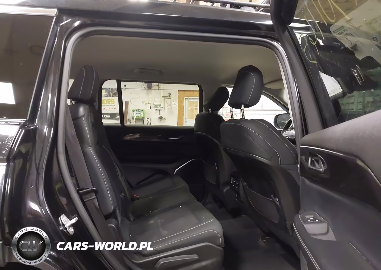 2021 Jeep Grand Cherokee L Laredo 4X4 VIN:1C4RJKAG0M8201061 - 8