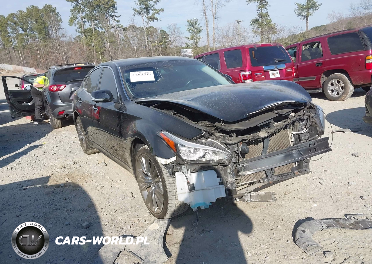 2019 Infiniti Q70 3.7X Luxe