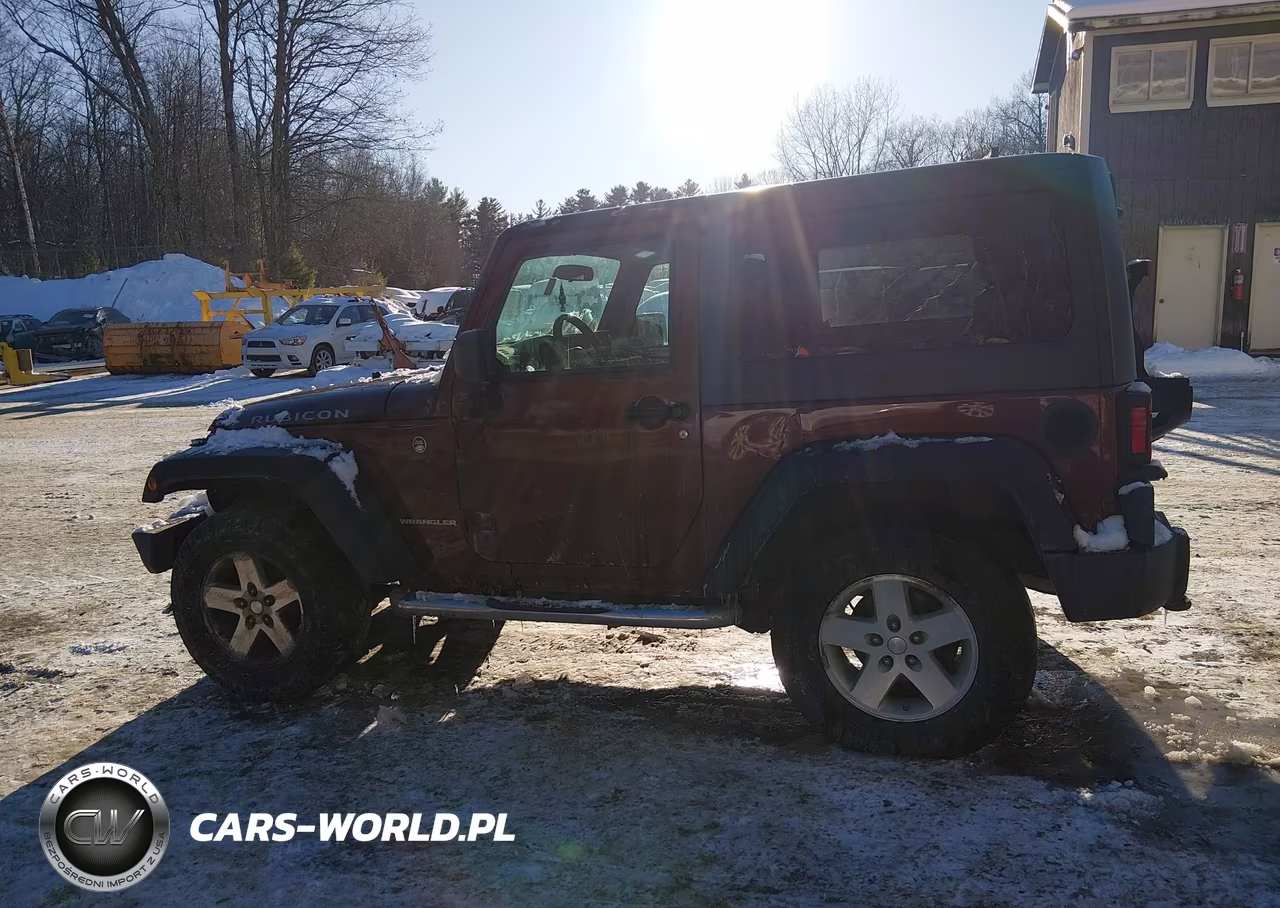 2009 Jeep Wrangler Rubicon VIN:1J4GA64139L727270 - 14