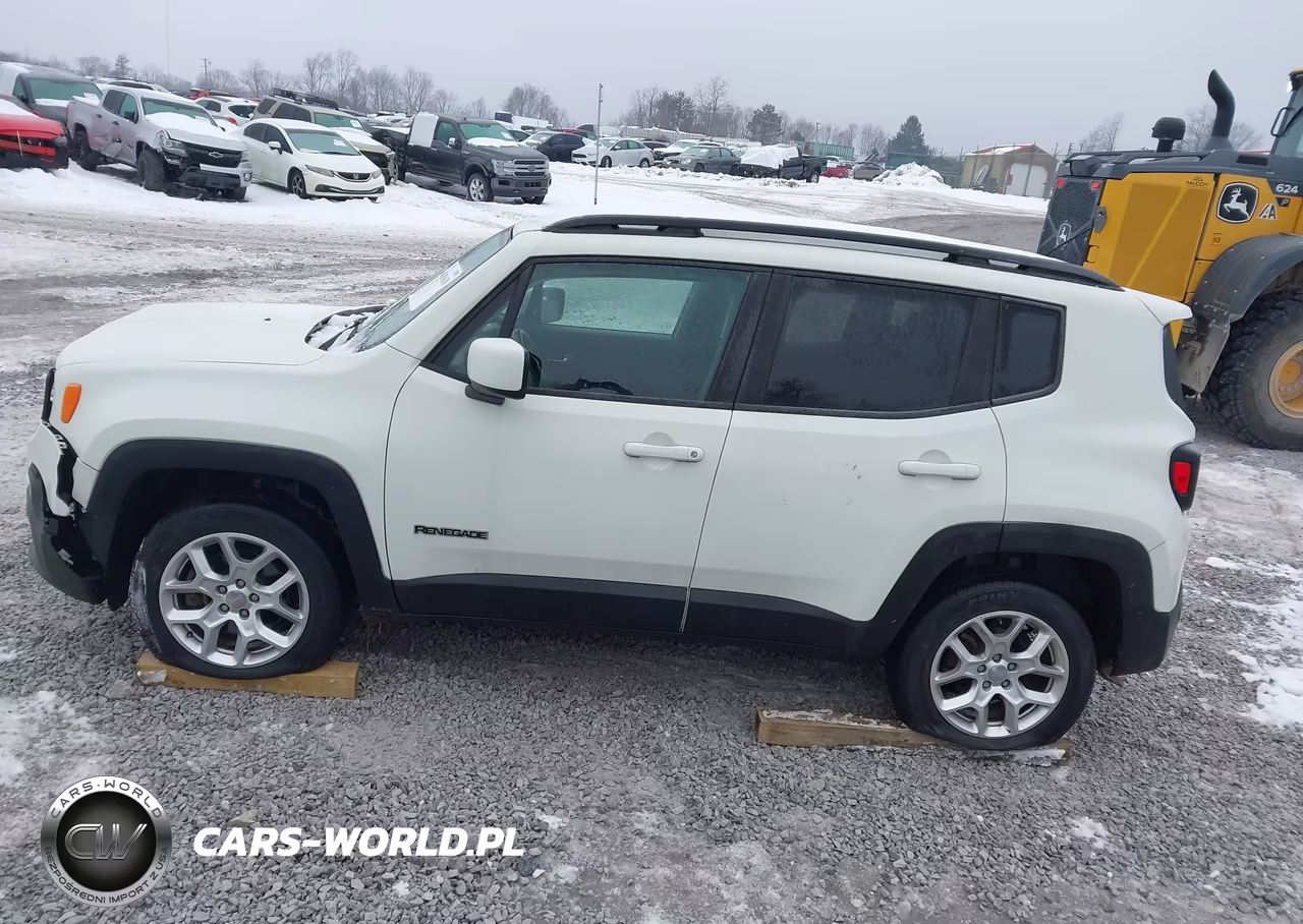 2017 Jeep Renegade Latitude 4X4 VIN:ZACCJBBB1HPE62187 - 14
