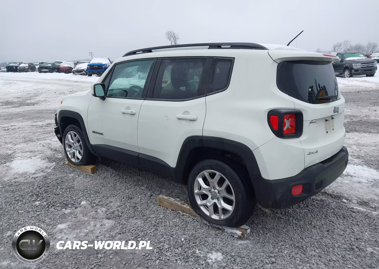 2017 Jeep Renegade Latitude 4X4 VIN:ZACCJBBB1HPE62187 - 3