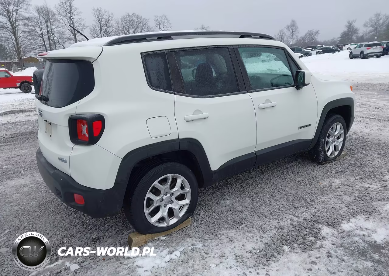 2017 Jeep Renegade Latitude 4X4 VIN:ZACCJBBB1HPE62187 - 4