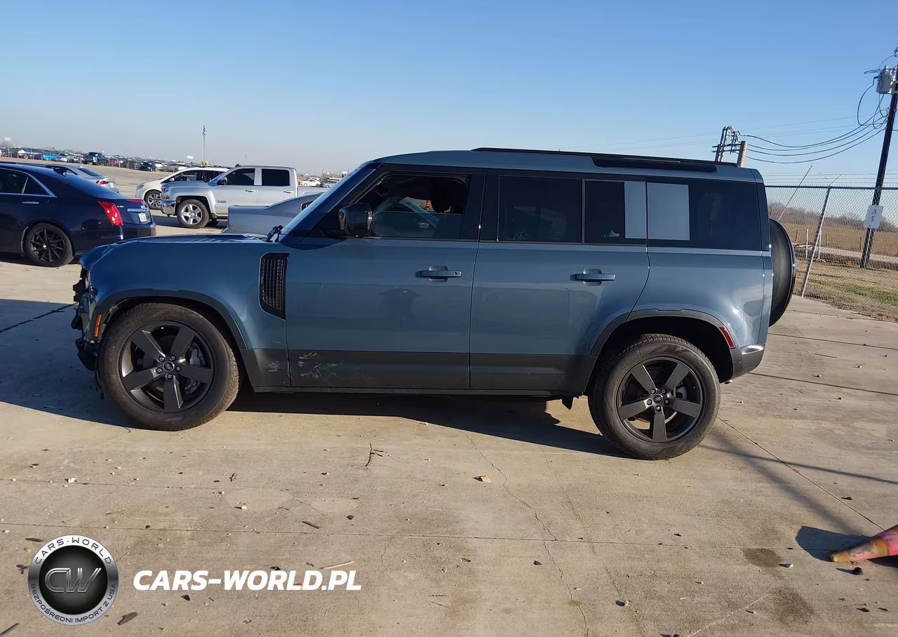 2025 Land Rover Defender 110 P300 VIN:SALEJ7EX4S2448971 - 14
