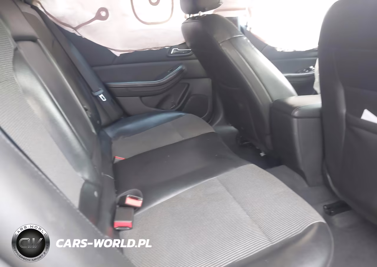 2015 Chevrolet Malibu 2Lt VIN:1G11D5SL6FF202336 - 8