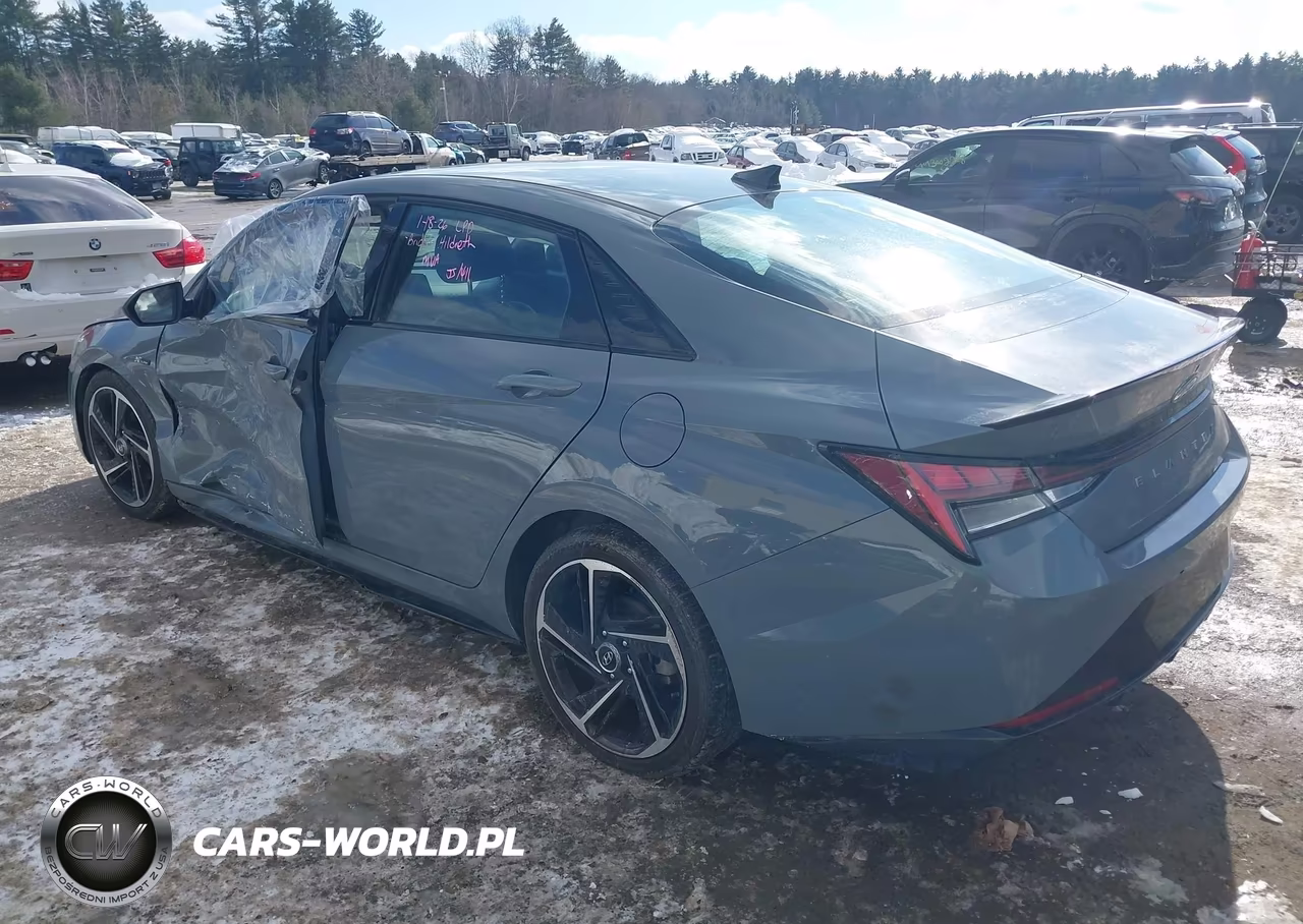 2021 Hyundai Elantra N Line VIN:KMHLR4AF8MU151322 - 3