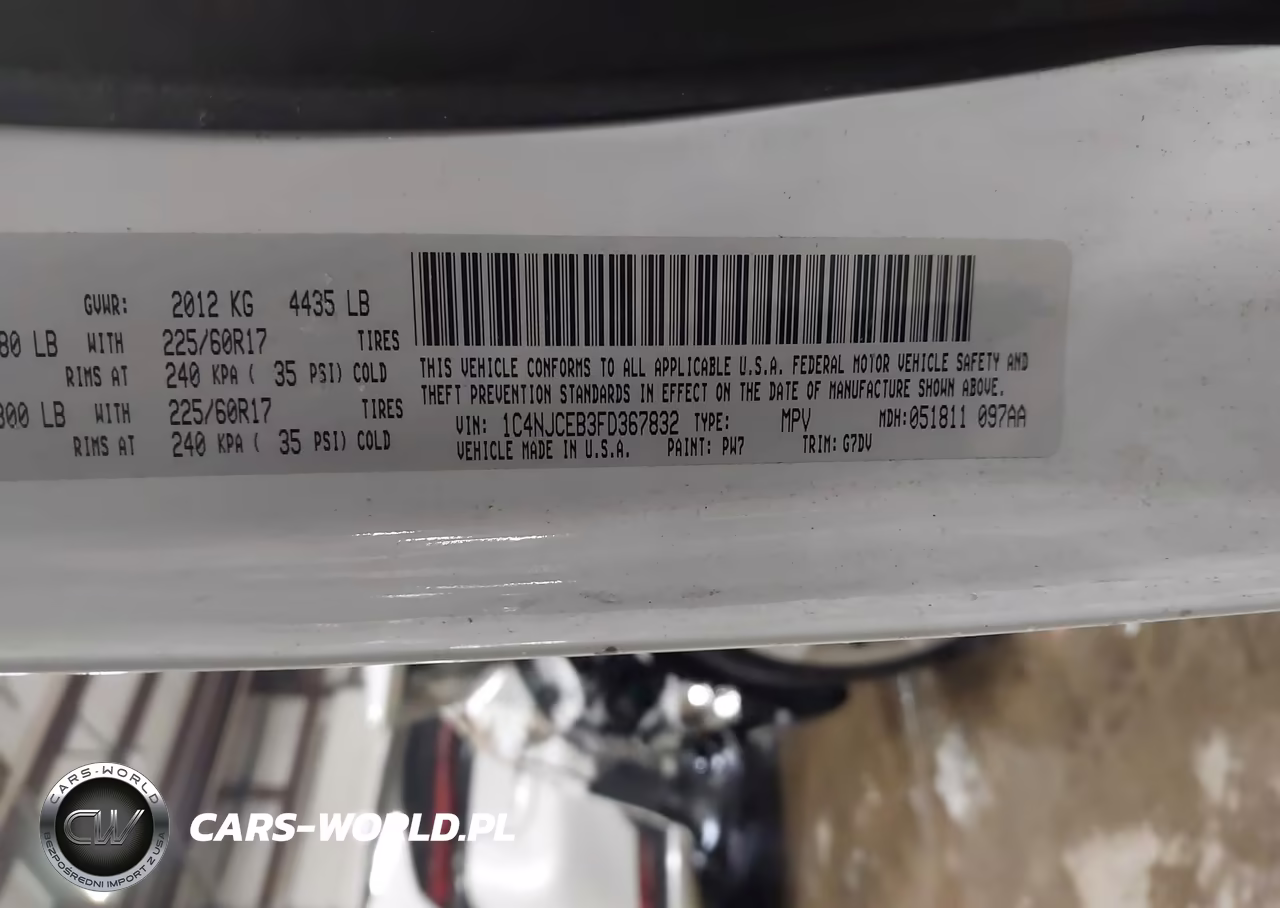 2015 Jeep Compass Latitude VIN:1C4NJCEB3FD367832 - 9