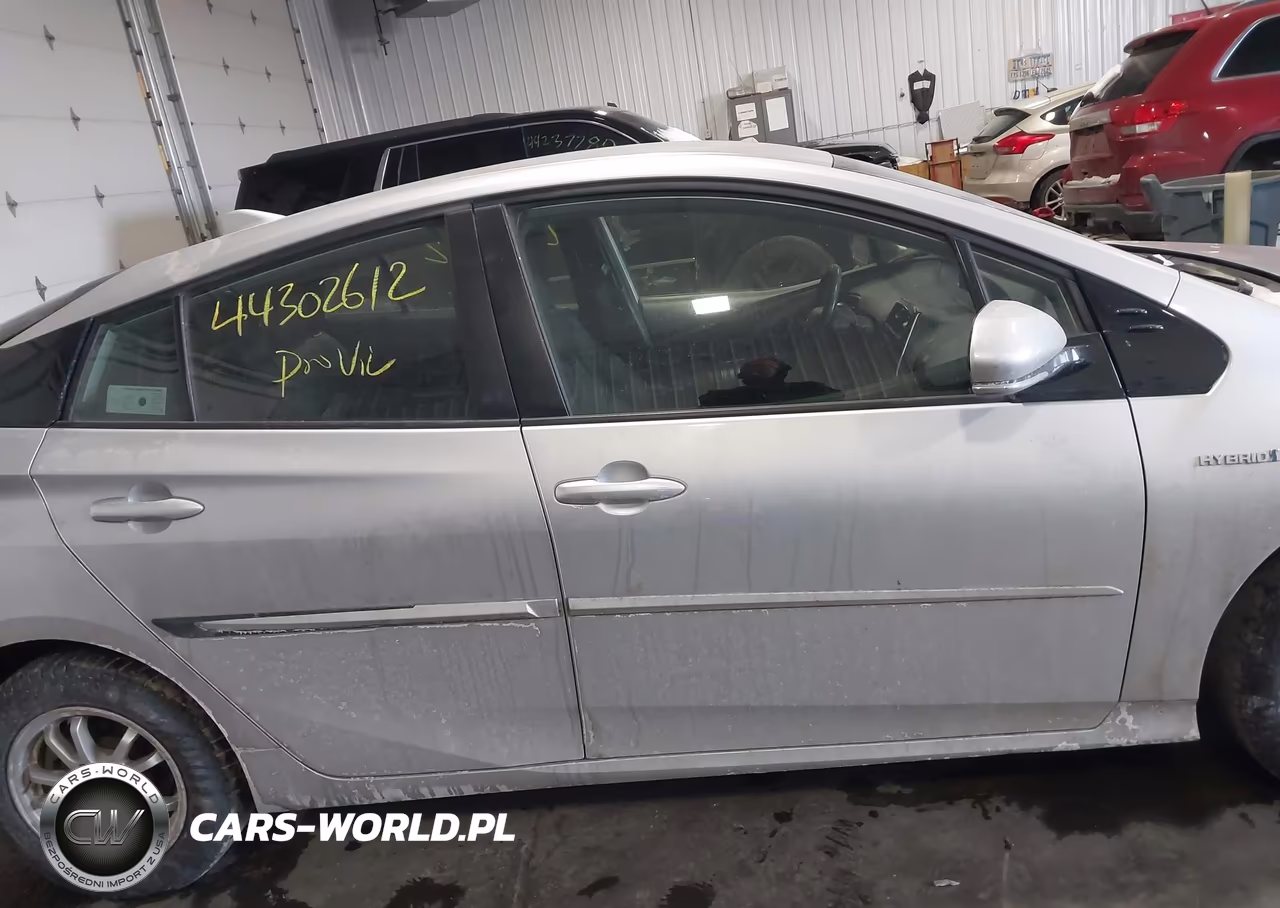 2019 Toyota Prius Xle VIN:JTDL9RFUXK3002762 - 13