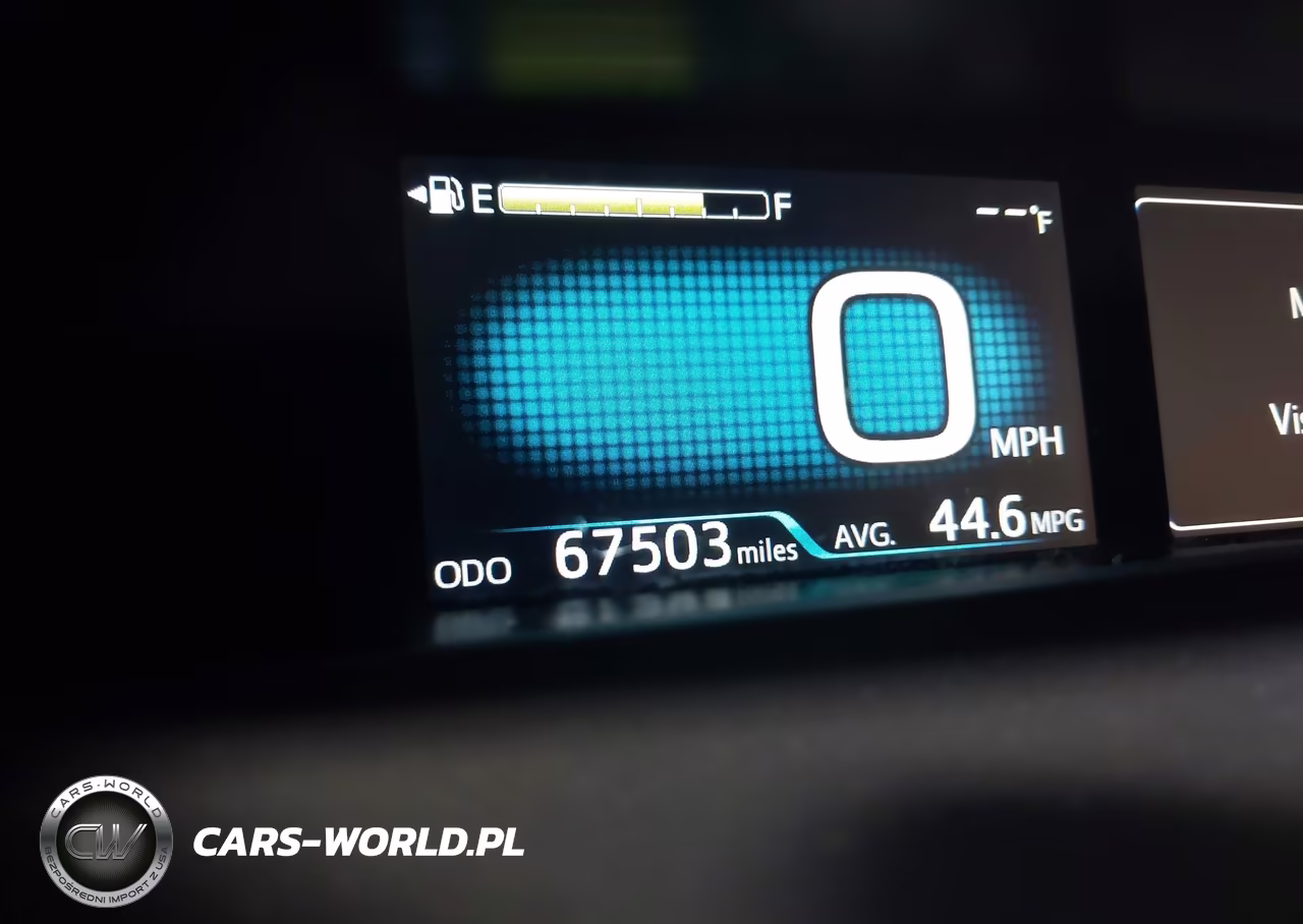 2019 Toyota Prius Xle VIN:JTDL9RFUXK3002762 - 15