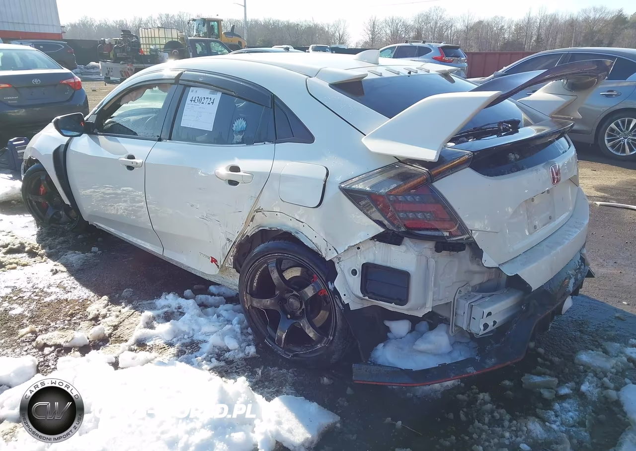 2018 Honda Civic Type R Touring VIN:SHHFK8G75JU204493 - 3
