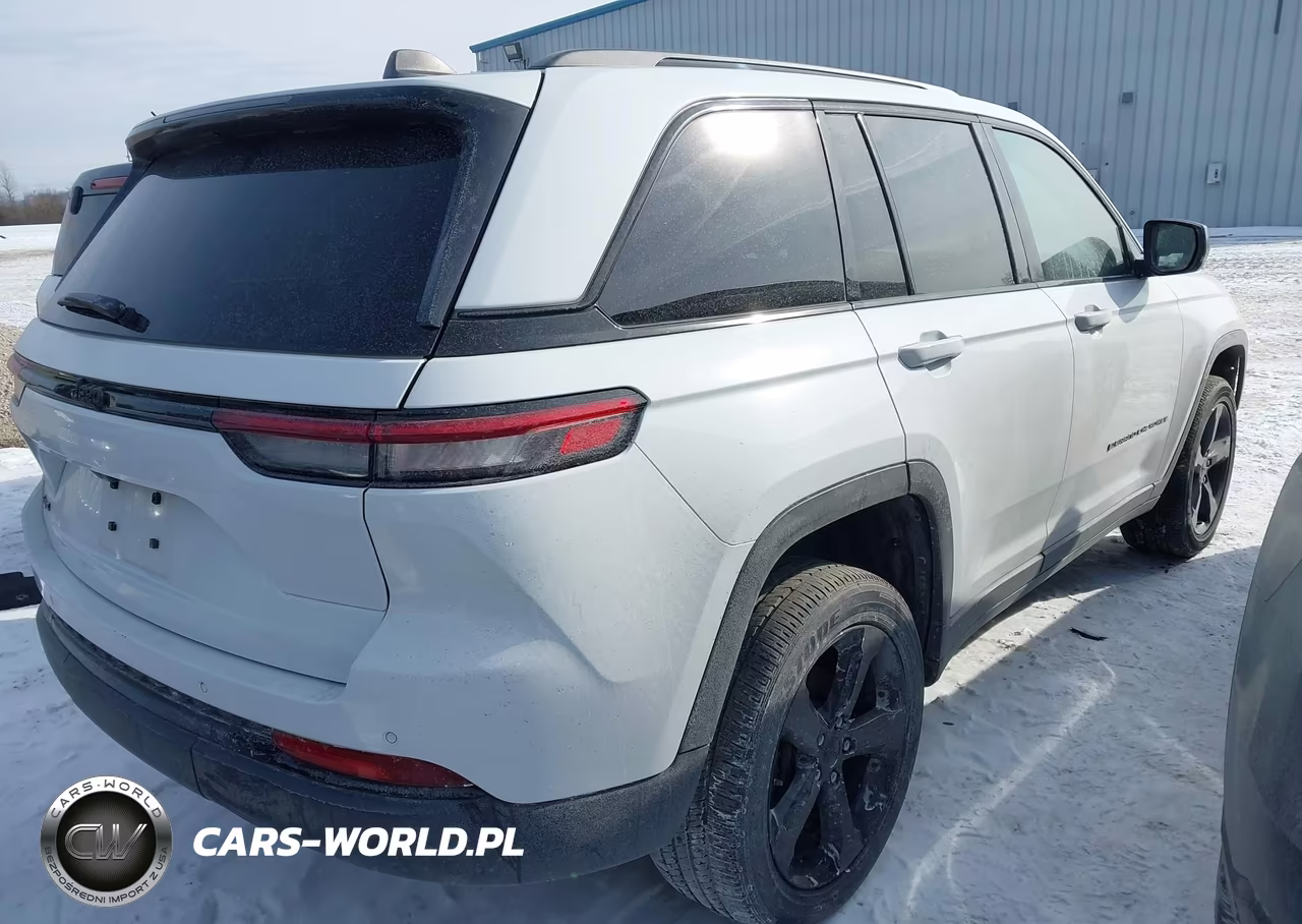 2024 Jeep Grand Cherokee Altitude X 4X4 VIN:1C4RJHAGXR8595842 - 4