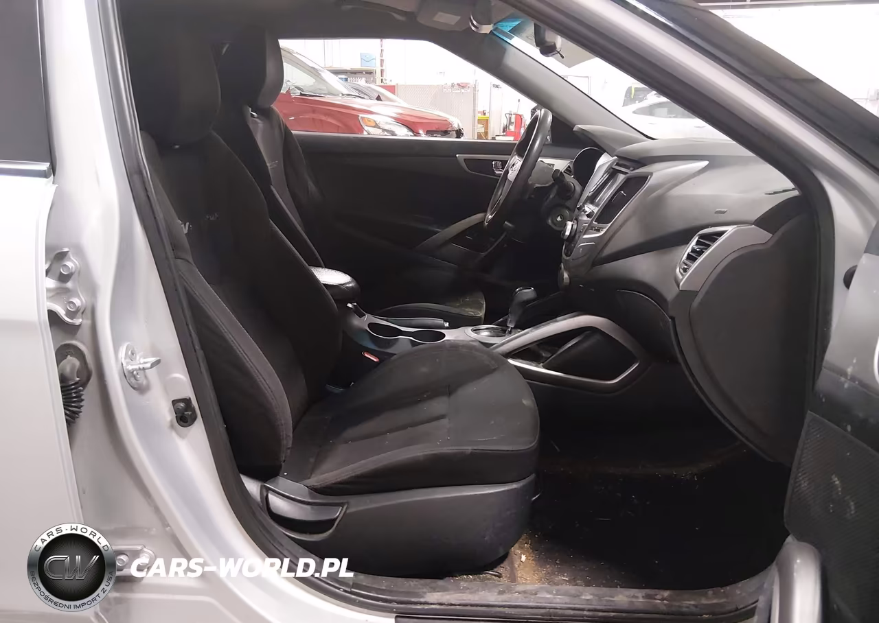 2014 Hyundai Veloster Base W-Black VIN:KMHTC6AD0EU200266 - 5