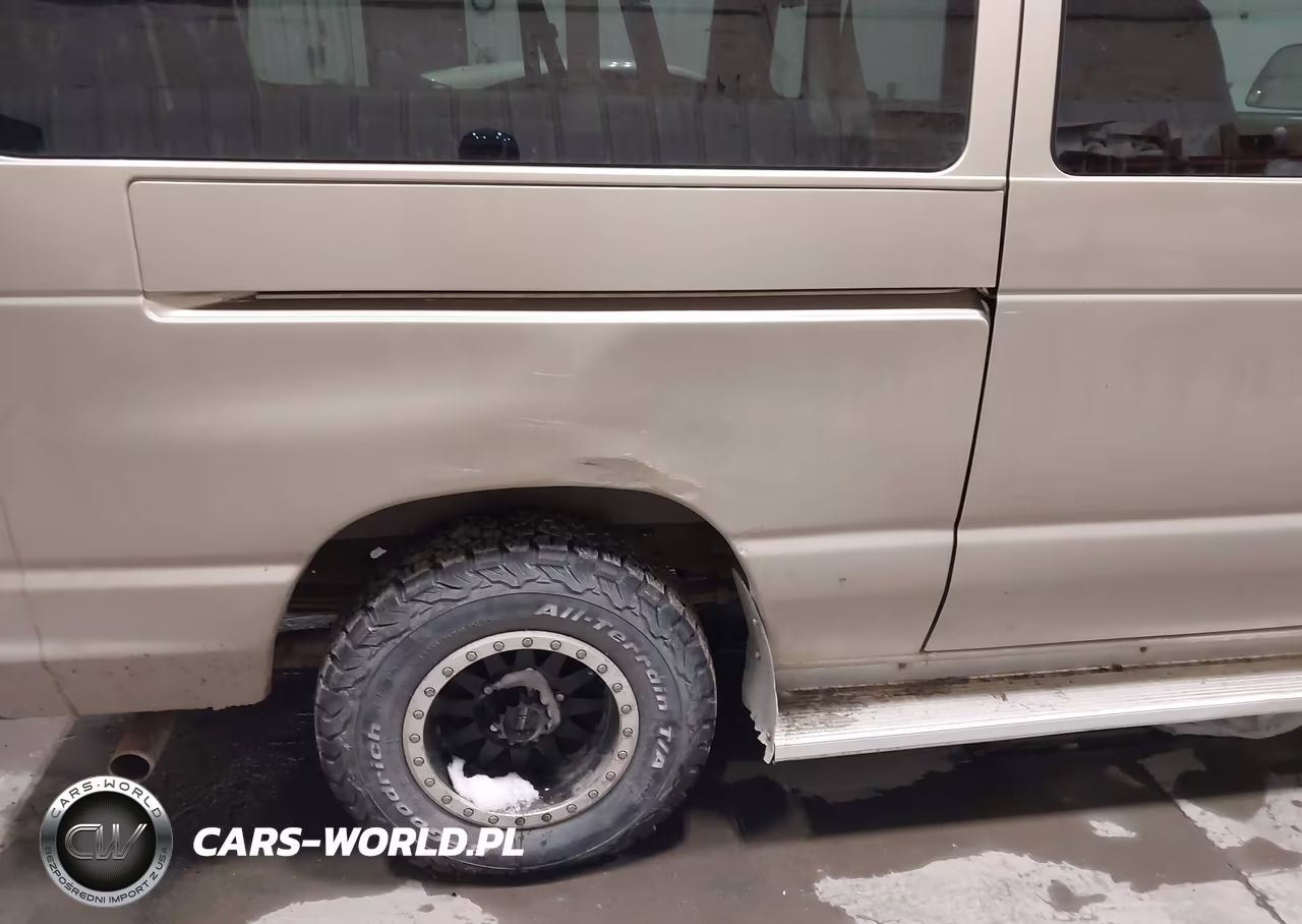 2000 Ford E-150 Xl-Xlt VIN:1FMRE11L9YHA76736 - 17