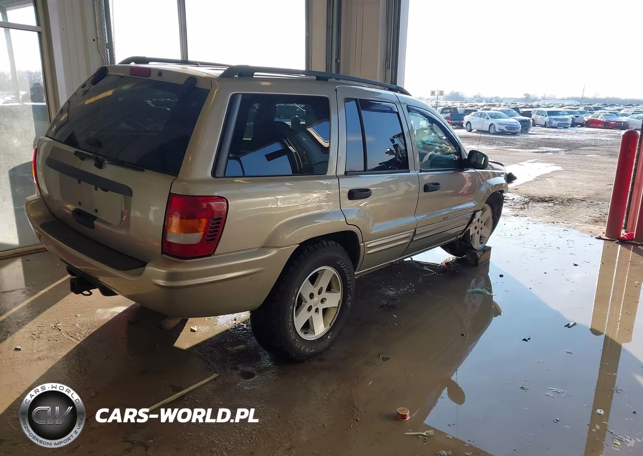2004 Jeep Grand Cherokee Laredo VIN:1J4GW48SX4C352379 - 4