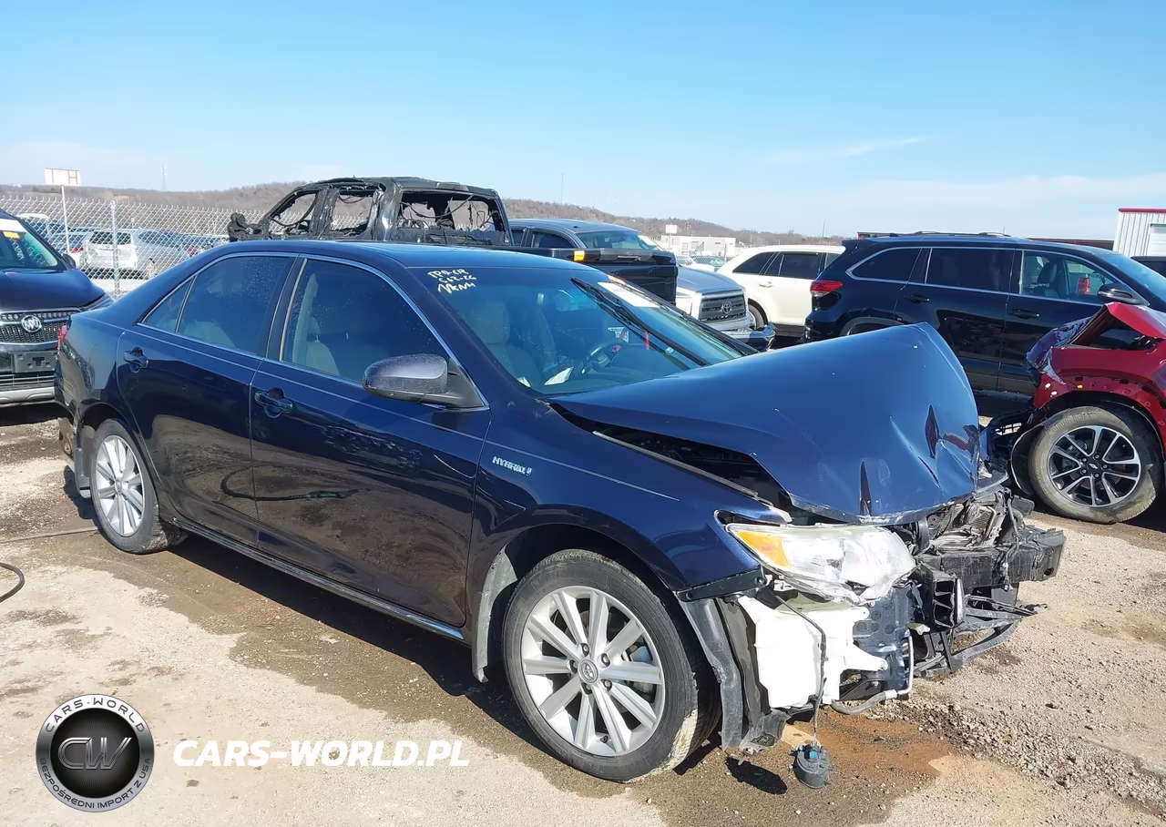 2014 Toyota Camry Hybrid Xle