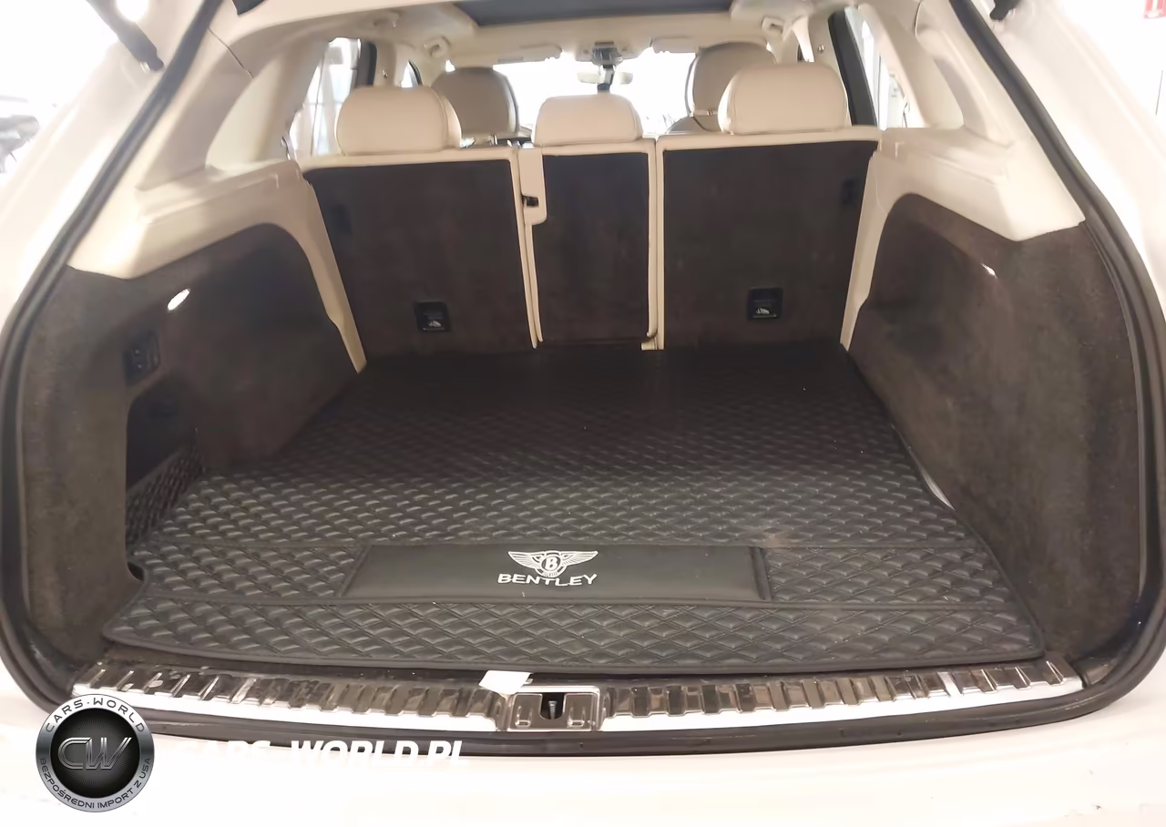 2020 Bentley Bentayga V8 VIN:SJAAM2ZV1LC029787 - 18