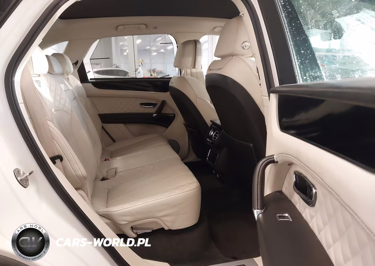 2020 Bentley Bentayga V8 VIN:SJAAM2ZV1LC029787 - 8