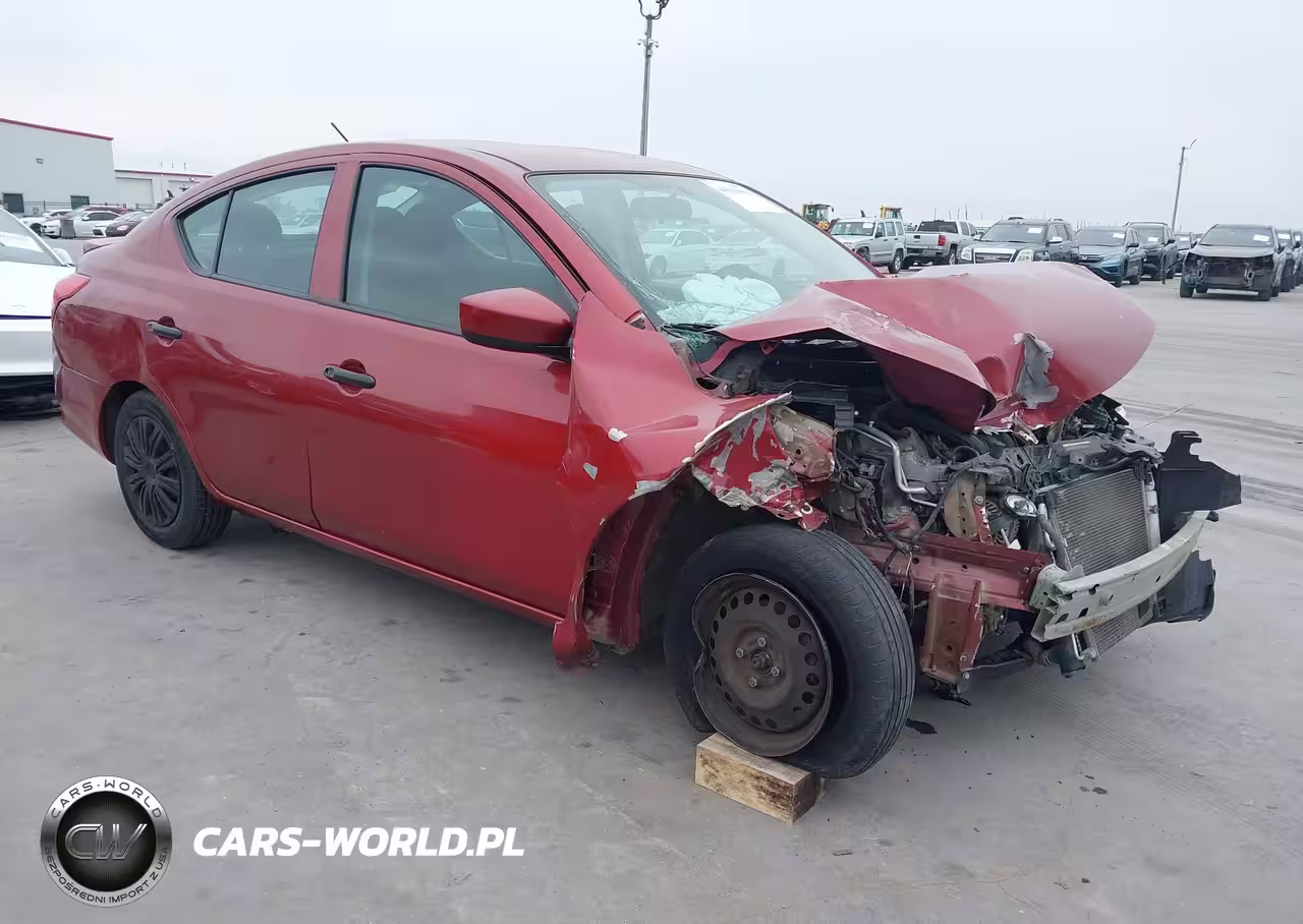 2019 Nissan Versa 1.6 S+