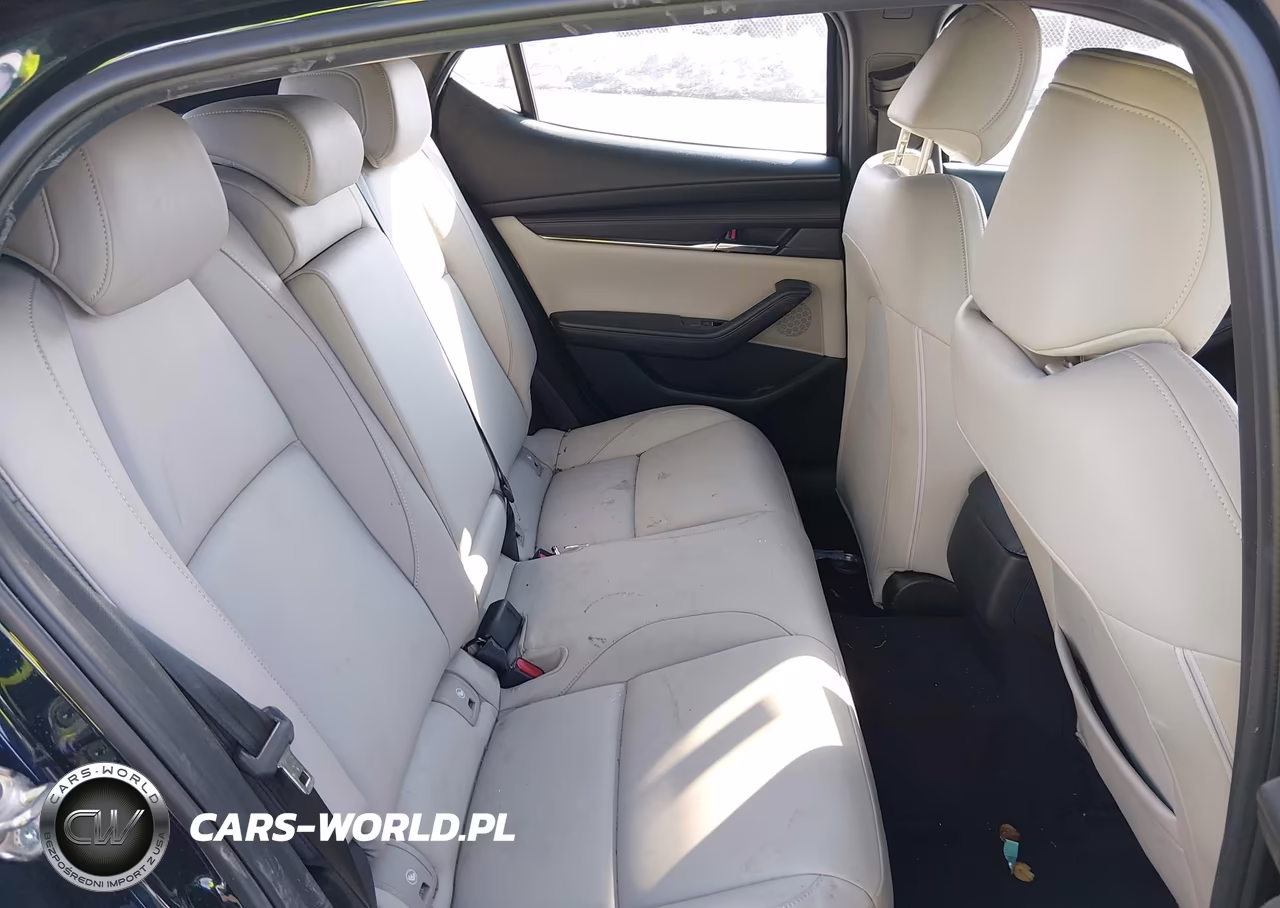 2019 Mazda Mazda3 Preferred Package VIN:JM1BPBMM7K1122333 - 8