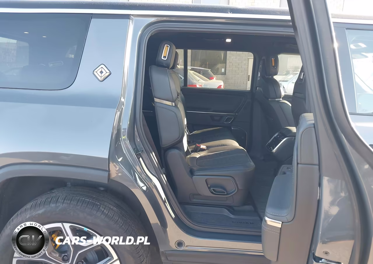 2024 Rivian R1S Adventure Quad Motor Large Pack VIN:7PDSGABA1RN039642 - 8