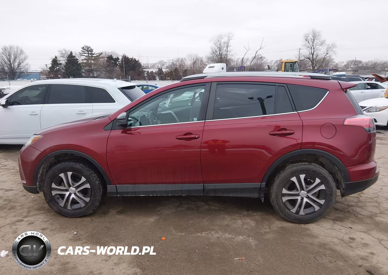 TOYOTA RAV4 LE VIN:2T3ZFREV8JW521124 - 14