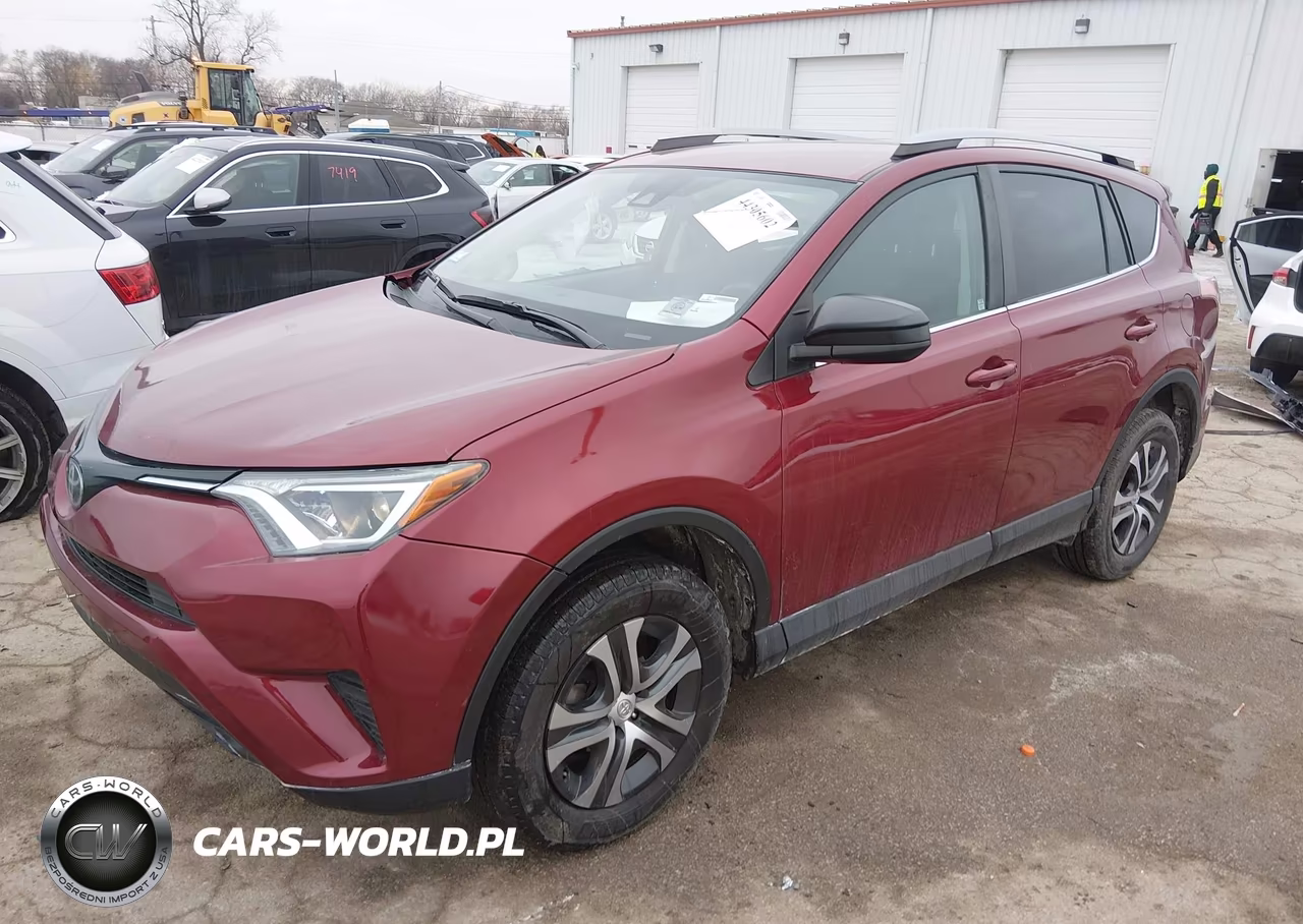 TOYOTA RAV4 LE VIN:2T3ZFREV8JW521124 - 2