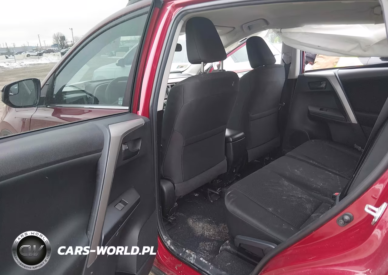 TOYOTA RAV4 LE VIN:2T3ZFREV8JW521124 - 8