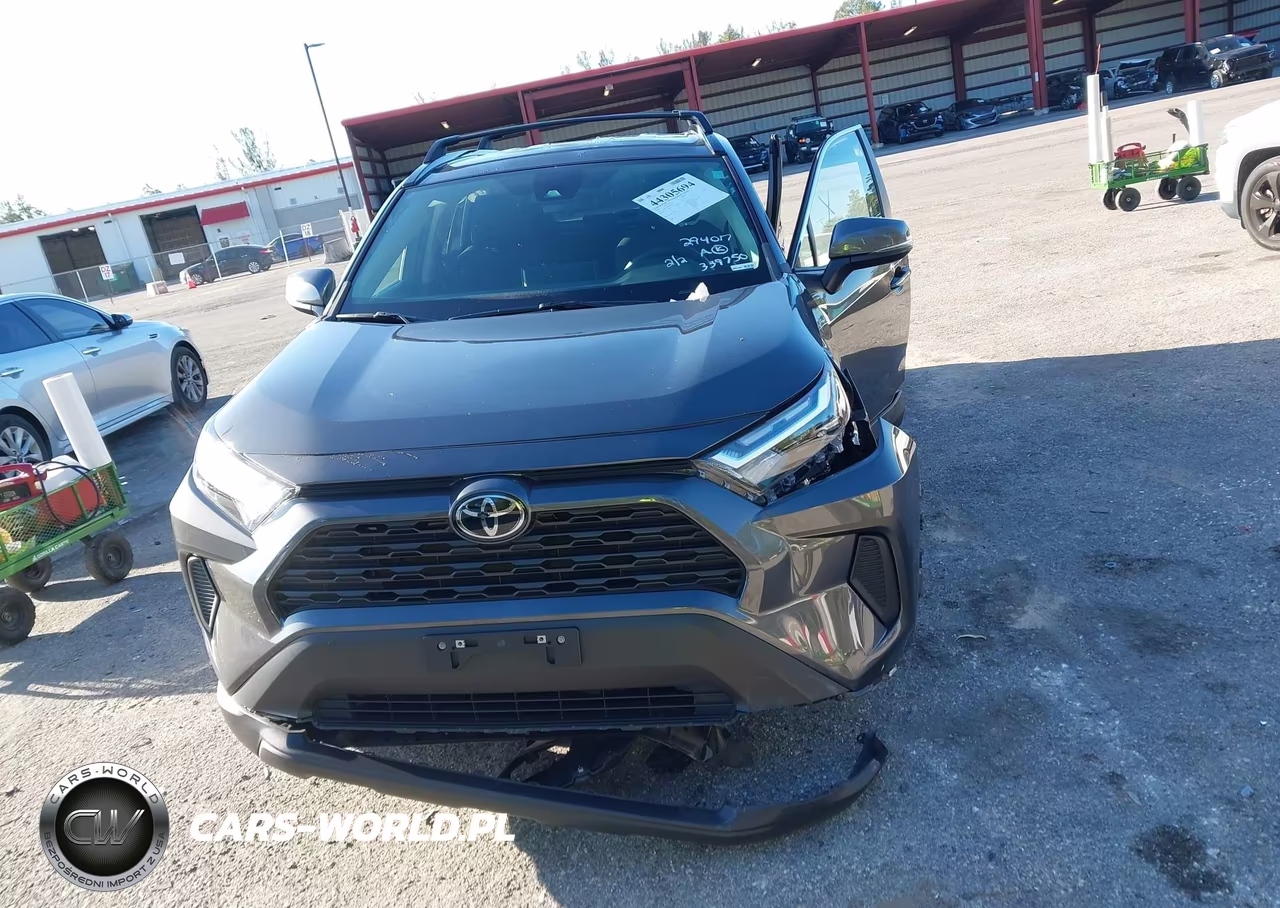 2023 Toyota Rav4 Xle VIN:2T3P1RFV3PW339750 - 13