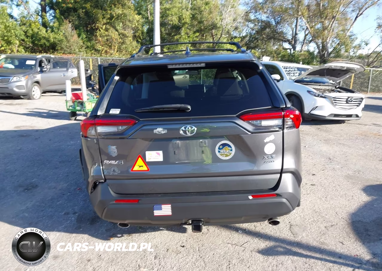 2023 Toyota Rav4 Xle VIN:2T3P1RFV3PW339750 - 17