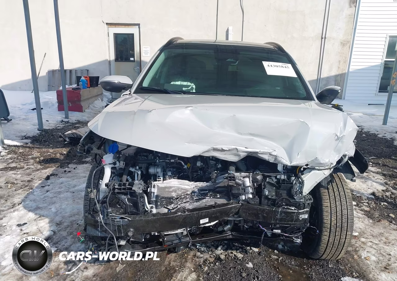 2024 Hyundai Kona Limited VIN:KM8HECA35RU129156 - 13