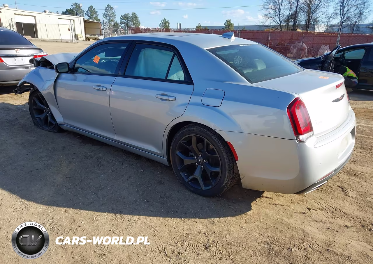 2022 Chrysler 300 S VIN:2C3CCABG2NH268284 - 3
