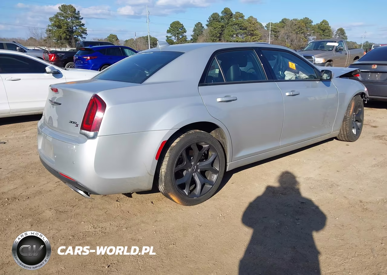 2022 Chrysler 300 S VIN:2C3CCABG2NH268284 - 4