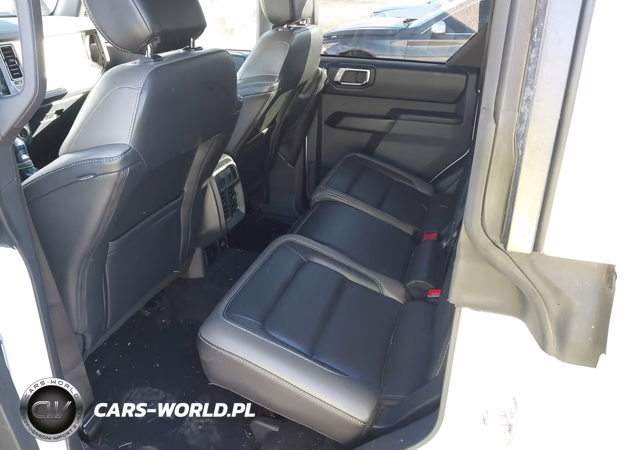 2025 Ford Bronco Outer Banks VIN:1FMDE8BH9SLB06836 - 8