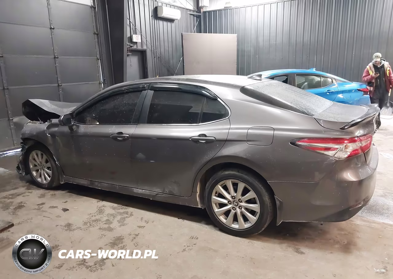 2020 Toyota Camry Le VIN:4T1C11AK2LU859096 - 15