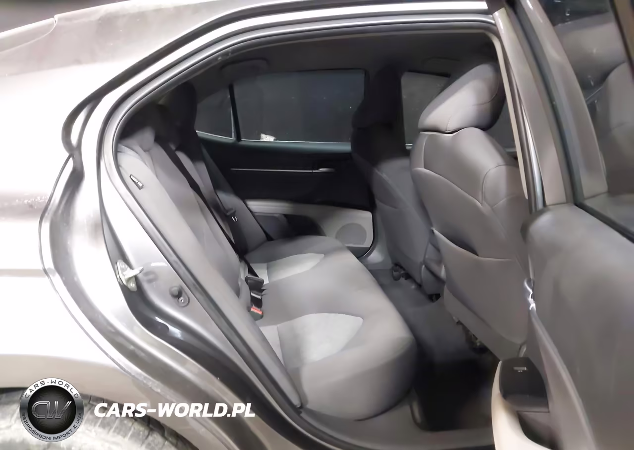 2020 Toyota Camry Le VIN:4T1C11AK2LU859096 - 8