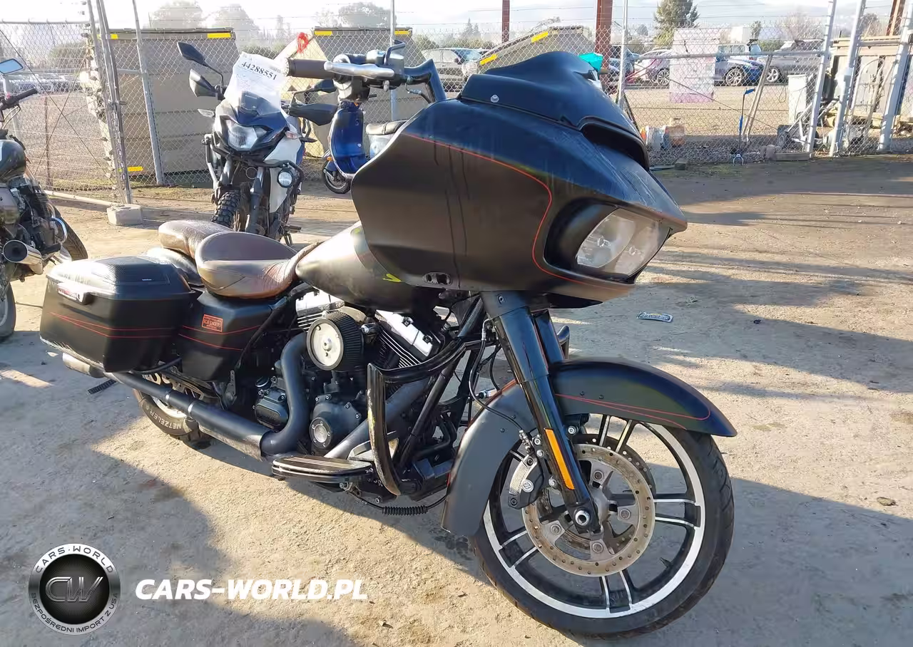 2015 Harley-Davidson Fltrxs Road Glide Special