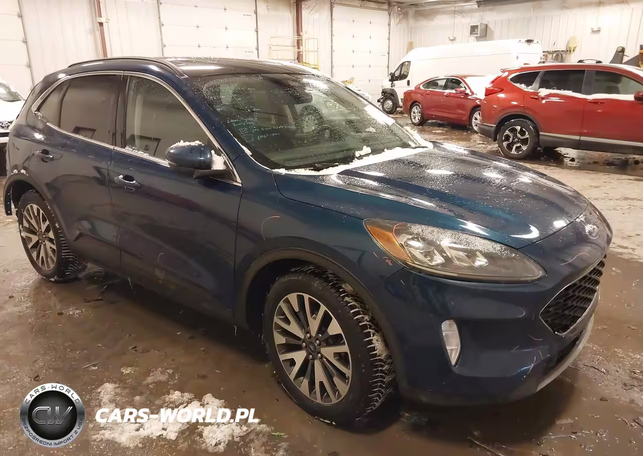 2020 Ford Escape Titanium Hybrid