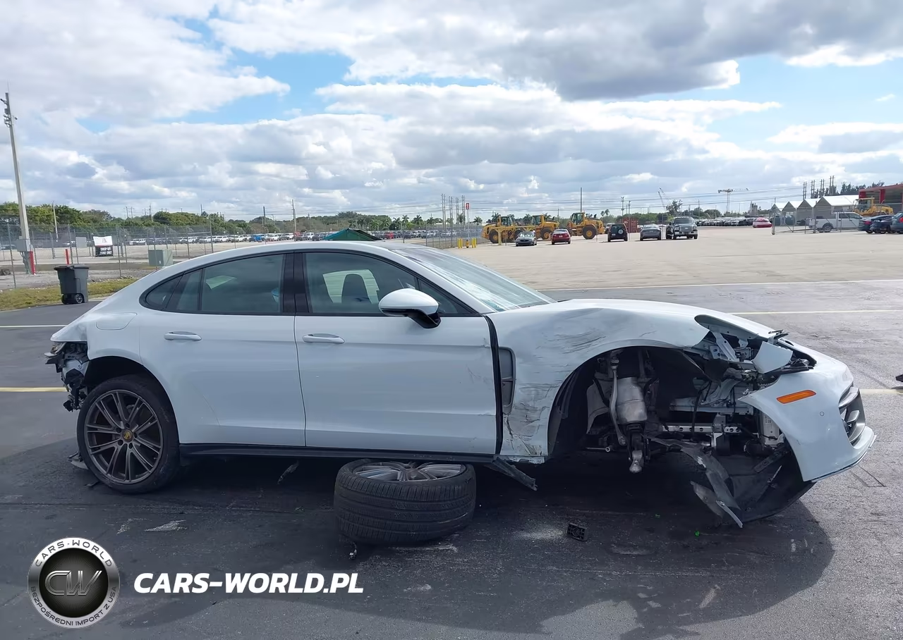 2023 Porsche Panamera 4-4 Platinum Edition-Platinum Edition VIN:WP0AJ2A70PL102691 - 14