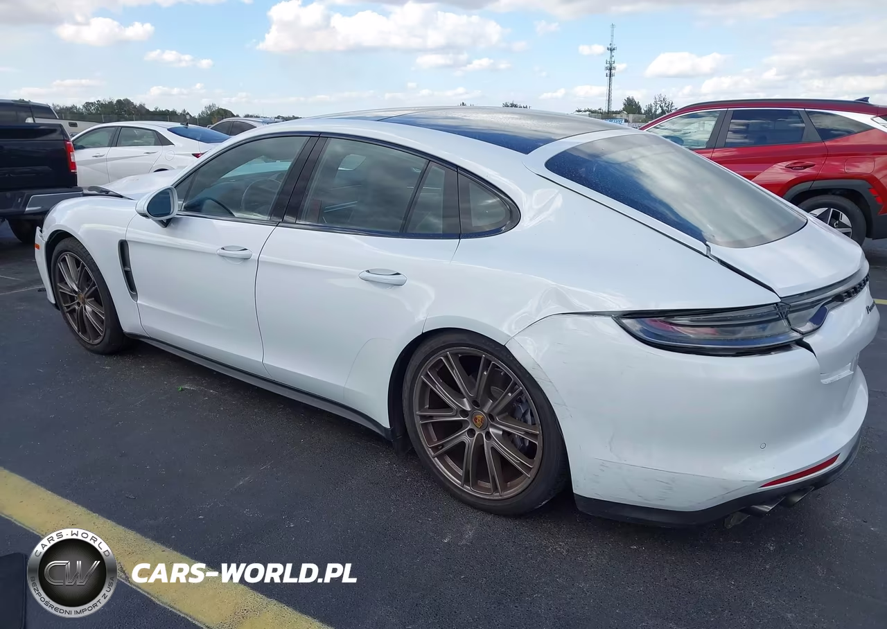 2023 Porsche Panamera 4-4 Platinum Edition-Platinum Edition VIN:WP0AJ2A70PL102691 - 3