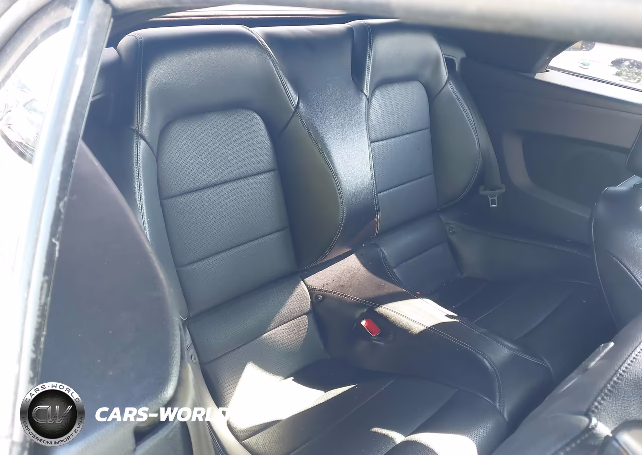 2018 Ford Mustang Ecoboost Premium VIN:1FATP8UH8J5124065 - 8