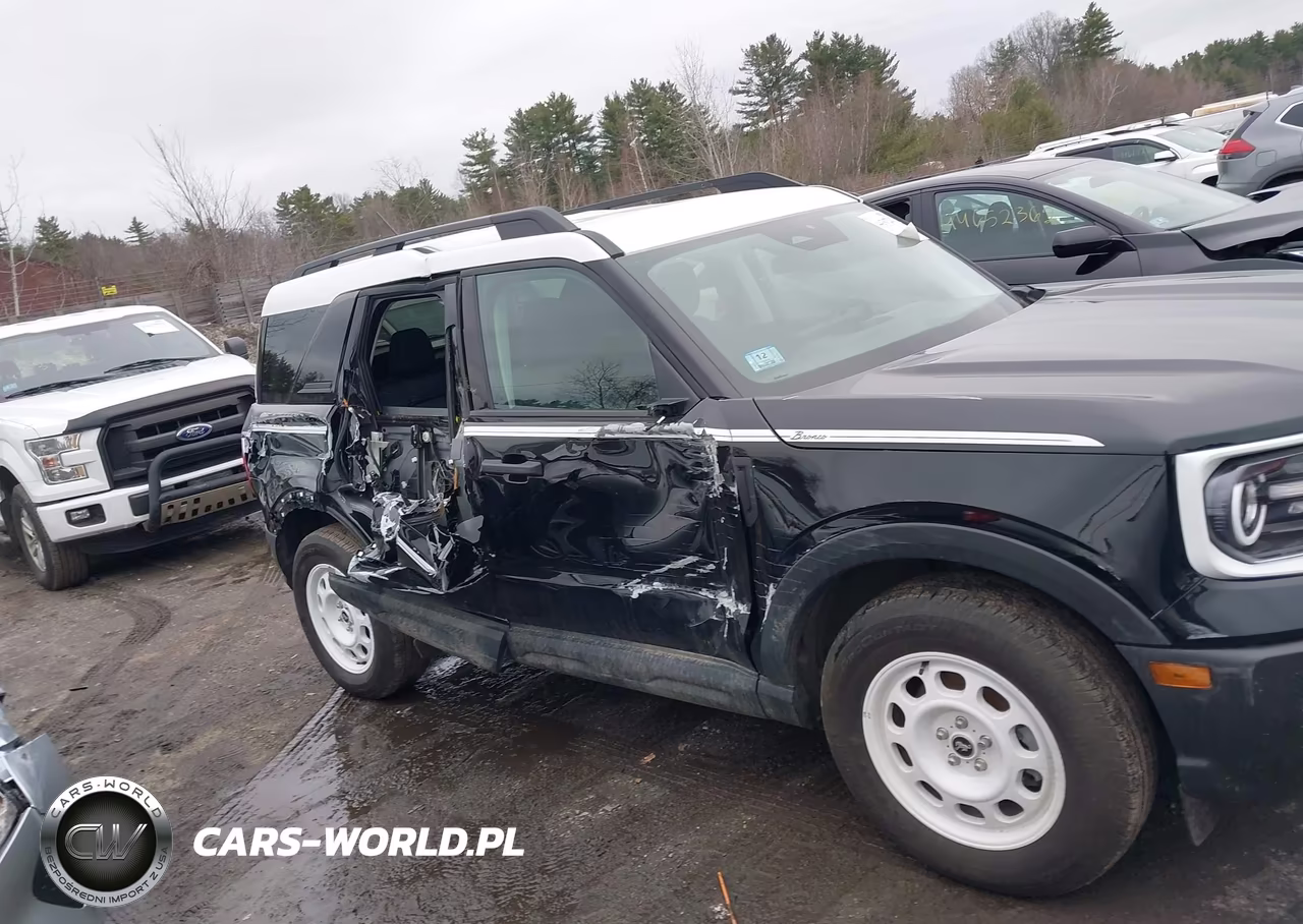 2025 Ford Bronco Sport Heritage VIN:3FMCR9GN7SRE21575 - 13