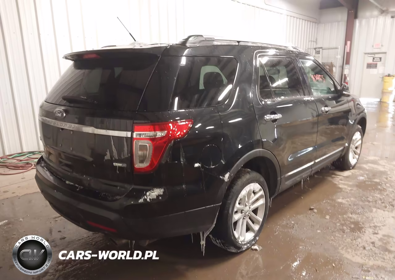 2015 Ford Explorer Xlt VIN:1FM5K8D84FGA39667 - 4