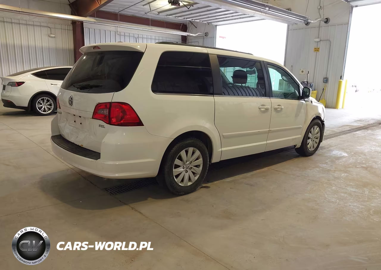 2012 Volkswagen Routan Sel VIN:2C4RVACG8CR164887 - 4