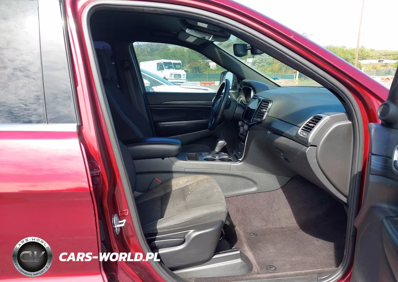 2019 Jeep Grand Cherokee Laredo E 4X2 VIN:1C4RJEAG8KC555809 - 5